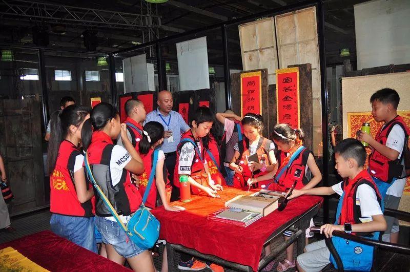 久坐不动易腰酸背痛，上班族如何缓解腰酸背痛?游戏画面
